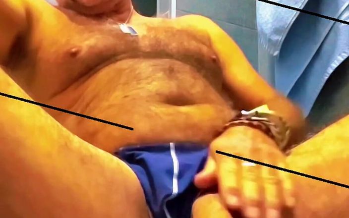 Daddybearvlc: Zu heiß für Tiktok!