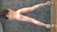 Ponny Letany: Sissy v sexy punčochách na Pmv