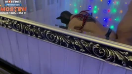 Carino twink si fa inculare duro da un potente cazzo dominatrice e da sborrata