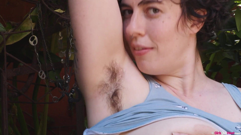 Girls Out West: Horny hairy gardener with big boobs masturbates outdoors