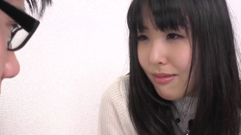 JAPAN IN LOVE: Scéna s špinavými japonskými dívkami-1: krásná japonská dívka Natsuki Yokoyama s...