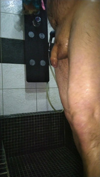 Daddy Showering