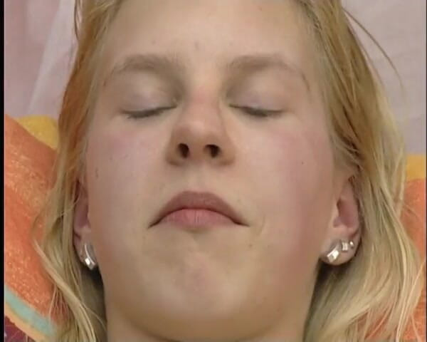 YOUR FIRST PORN: Starker Orgazm Von Tina - silny orgazm Od Tiny