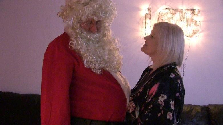 Lacey Starr productions: Üvey anneyi Noel Baba ile sikişirken gördüm