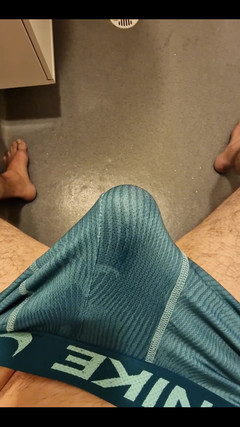 Awesome A: Edging chez mon ami