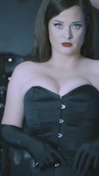 Conoce a la dominatrix Diana ...