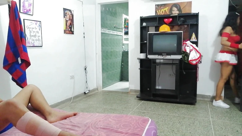 SAMANTA: 그는 나에게 오럴 섹스를 해주고 나를 사정하게 해줘