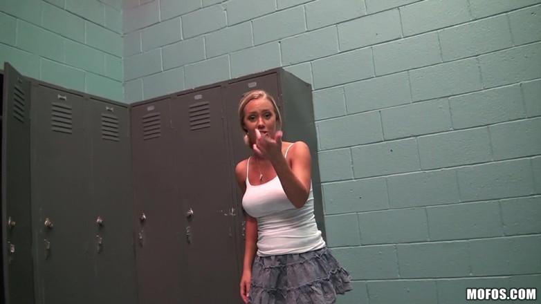 Pervs on Patrol: Pervs on Patrol - Nicole Aniston tóc vàng rơi quần Chris...