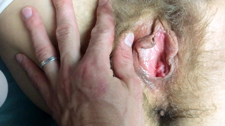 Hairy couple: Ho fatto creampie alla mia studentessa sorellastra e sperma nella...
