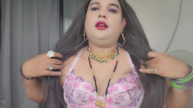 Indiansissychubby: Rosa Sari Laali Lal Lal Diste Mi Bhari Raja Bocha...
