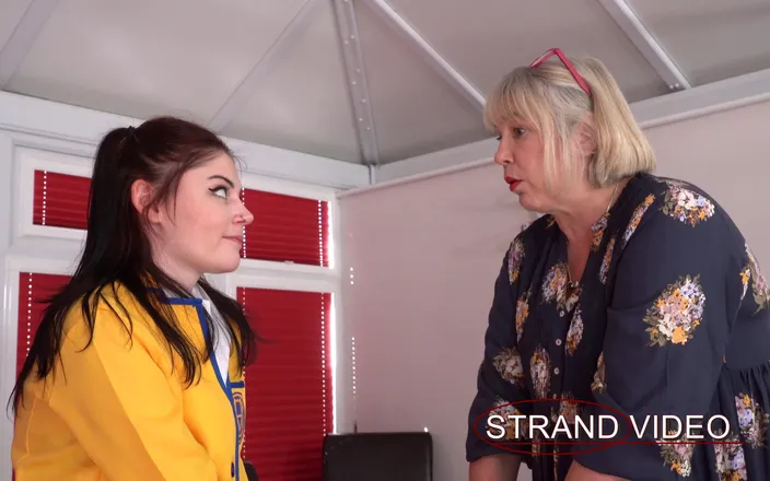 Sarah Stern: The Trainee Fails the Test