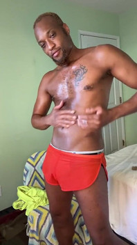 Kennie Jai Strips and Shows for Fans on Cam