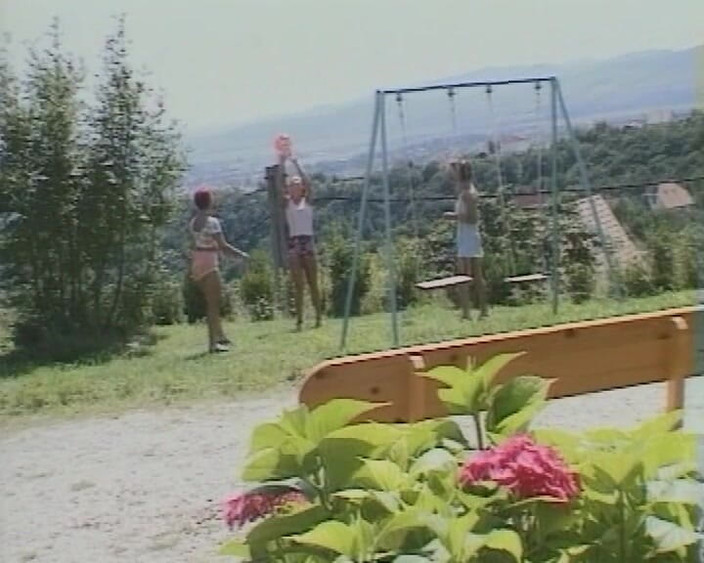 German Porn: Kinky Secretary Blows Like a Goddess