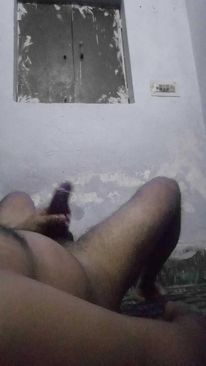 Raaz26d: Indian Boy Massaging with Oil and Masturbating His Big Big...