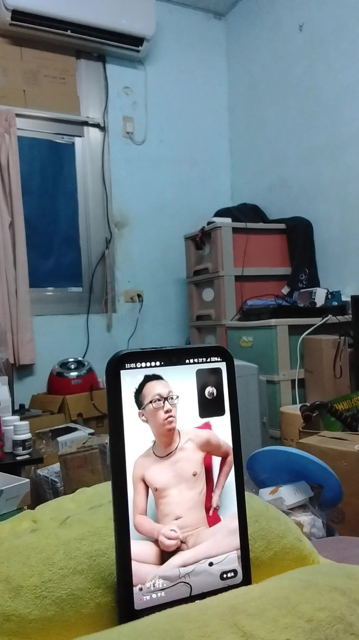 Gaysian fun: Yabancılara gösterilen rastgele video görüşmeleri