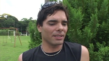 Crunch Boy: Fodida por um latino sexy em cruzeiro na floresta