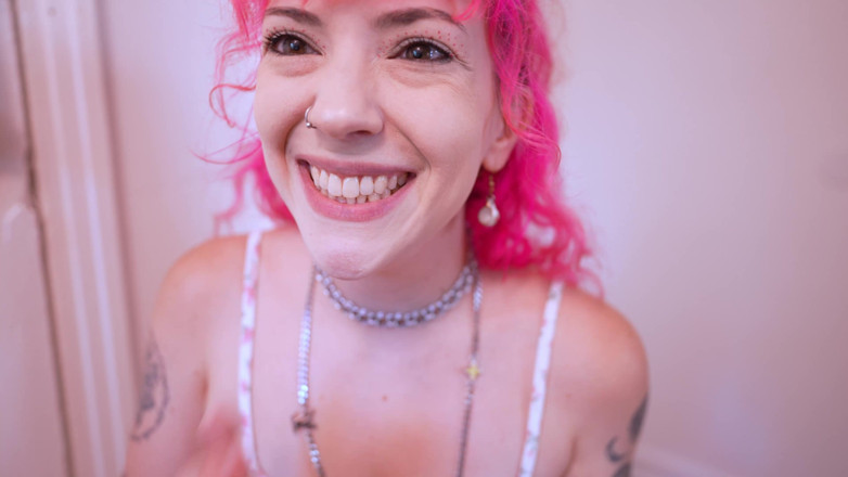lilredvelvettt: Nevlastní sestra líbá tvého ptáka