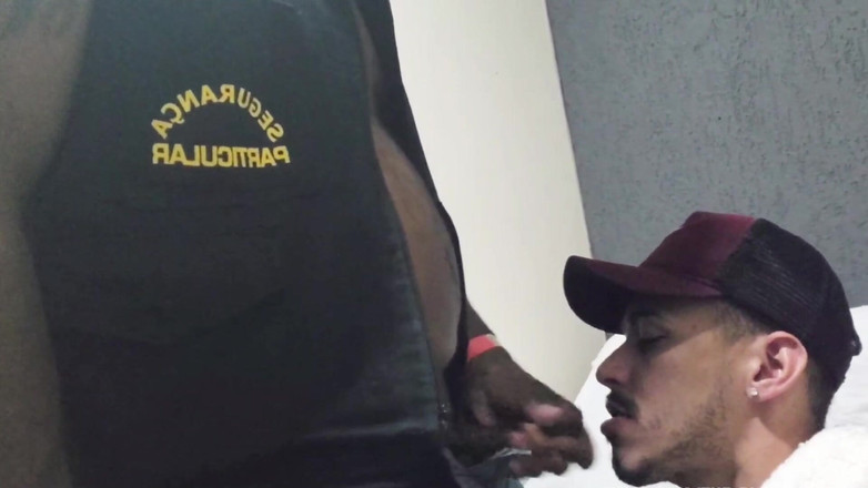 TheBlacKHunterr: 경비원과 그의 오리 숨어