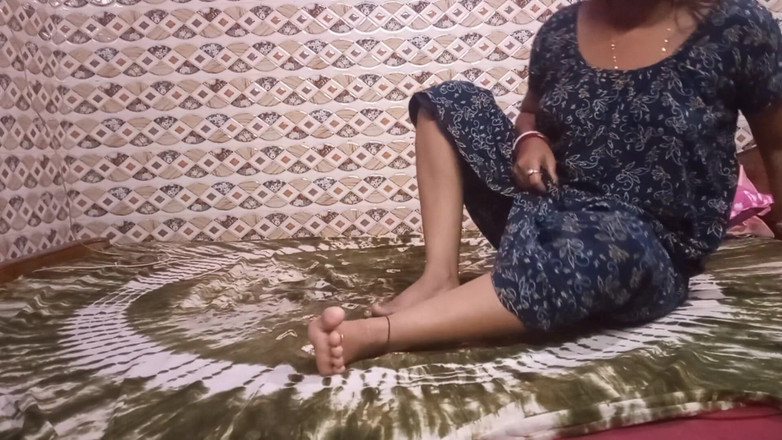 Raja puja: Sesso indiano sexy con la moglie traditrice Devar (hindi e audio...