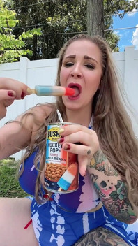 Kırmızı, beyaz ve foodie regret ile dolu