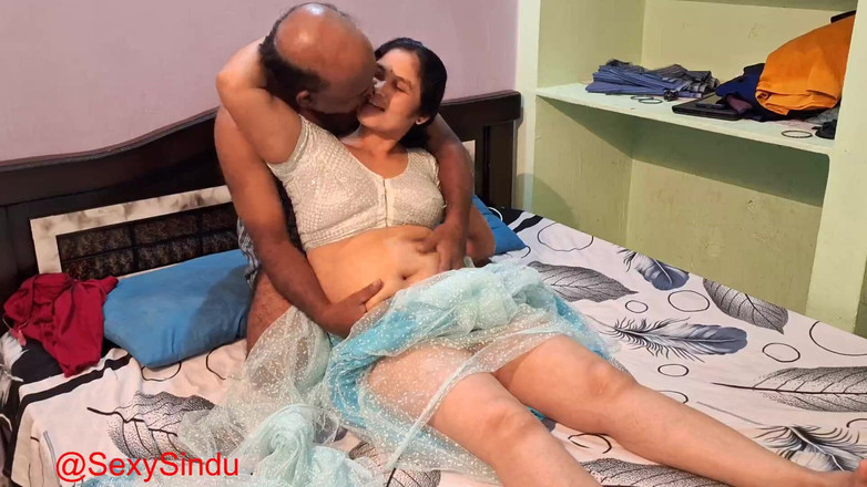 Sexy sindu: Indický bhabhi sex v Sárí s 50letým mužem