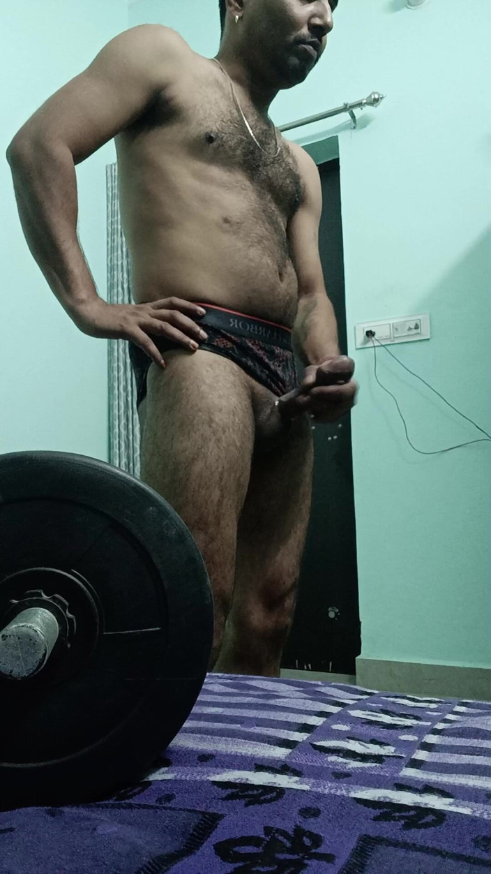 Rajasthani-old-lover: Indian desi Man sex și spectacol la pantofi de duș și Masterbation
