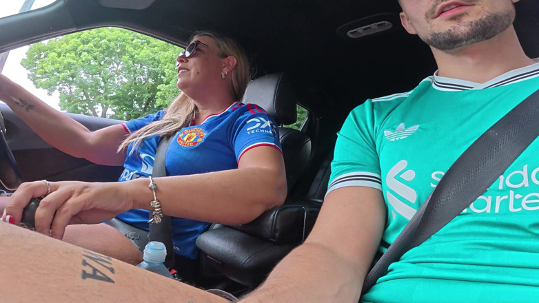 Mr LDN Lad: Maisie Lewis Wichst Mich Während Der Fahrt in Ihrem Auto!