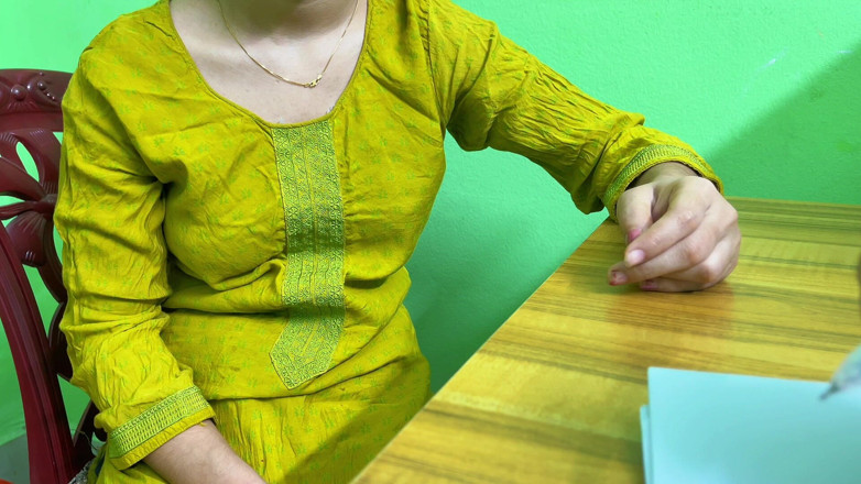 Riya Chowdhury: Sir mengongkek saya dengan keras selepas tidak mendapat wang