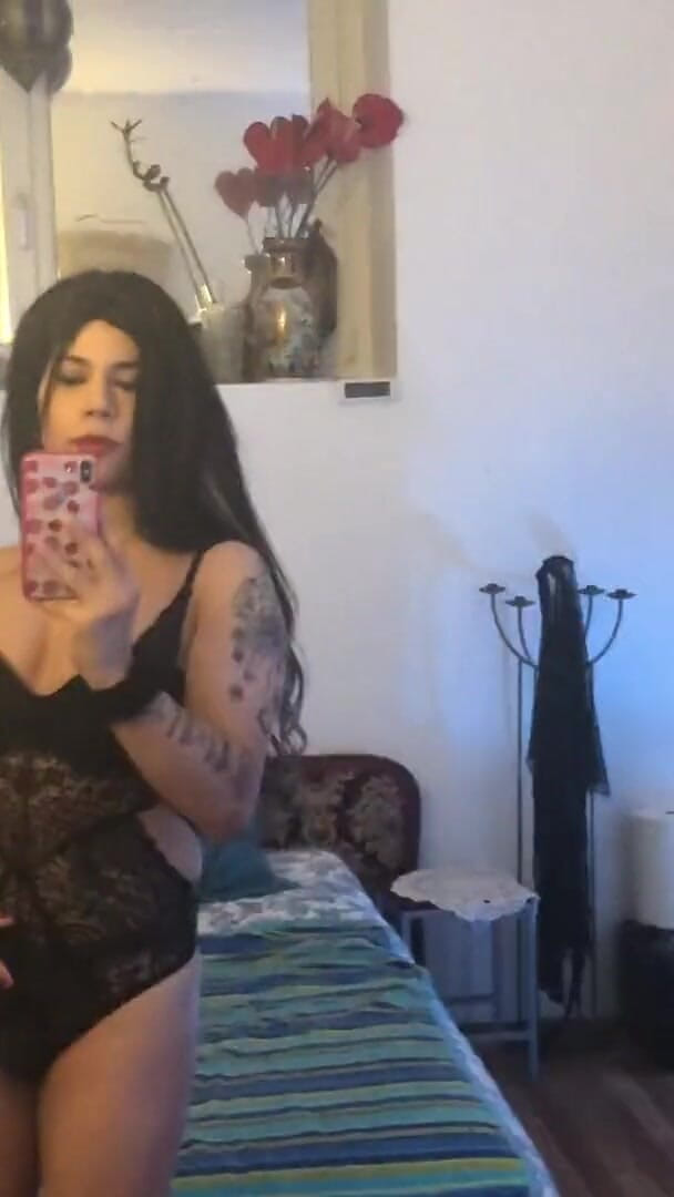 Tgirl Yaritza Vega: Elektroniczne