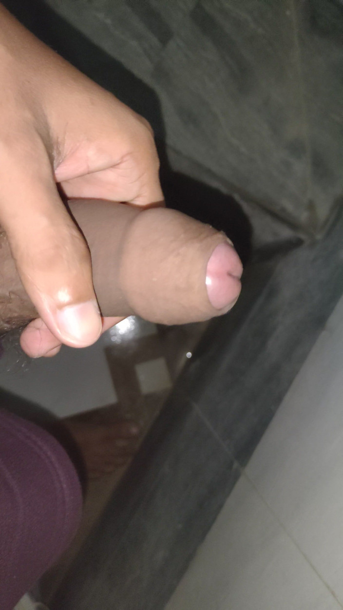 Rob d: Man Masturbating in Bathroom