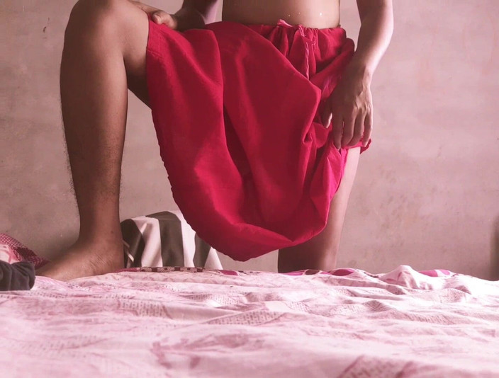 Lovely Dipti: हॉट गुलाबी साड़ी कपड़े उतारकर बड़े विशाल स्तन दिखा रही है और इतनी हार्डकोर चुदाई कर रही है