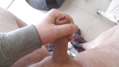 Young cum: Pták zblízka Jemně masturbuji moje jemně masturbuji mého krásného ptáka...