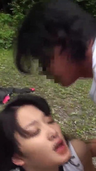 Cewek jepang dientot habis-habisan di hutan sampai dicrot di muka