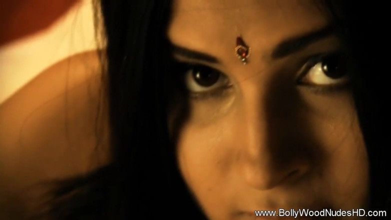Bollywood Nudes: Tajemnica i pożądanie Indianki