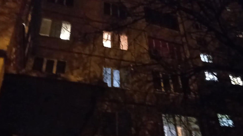 SweetAndFlow: Colegiala chupó en la calle cerca de la casa y...