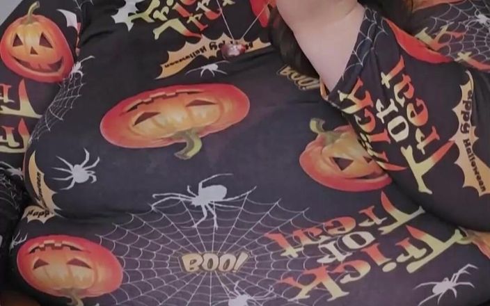 SSBBWLadyBrads: Spooky Chinese Stuffing - Part 1