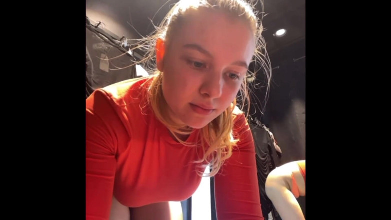 JuiceLussie: Extreme Squirting and Fucking in the Locker Room