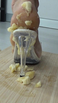 Ich Zerdrücke Bananen Mit Meinen High Heels.