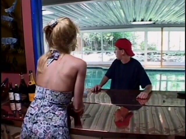 Meet my Pussy: Slutty mature blonde brings a younger boy over to suck...