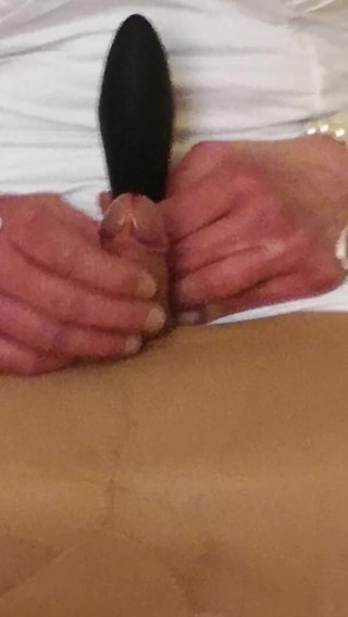 Wet Perversions In Nylons: Носити цнотливість і бути збудженим, частина iii
