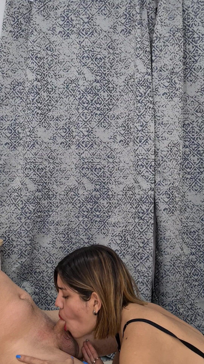 Sara Latina: Sara latina scopata in nuova lingerie