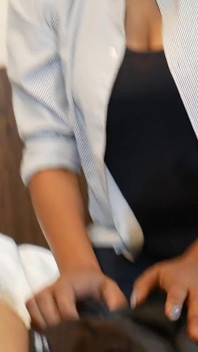 Sexy enfermera y paciente cachonda parte uno
