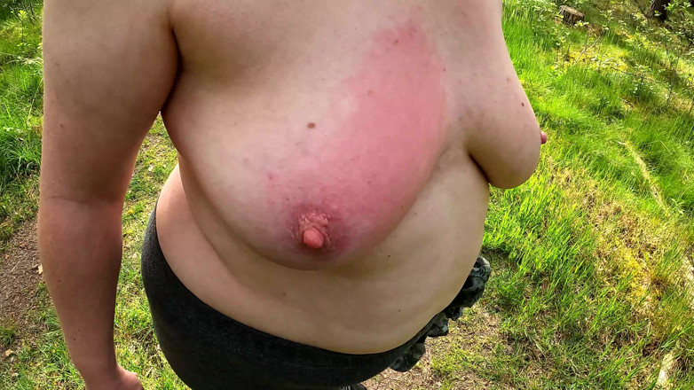 Bouncy Tits Action: Hiking and Only One Tit Red