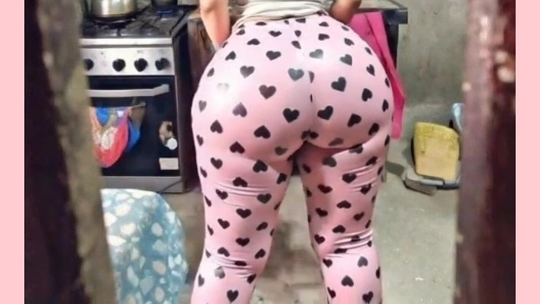 Xprohibidox1: Różowe legginsy Tyłek