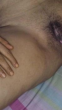 Bengalese oma wordt heet over haar lichaam als ze seks heeft