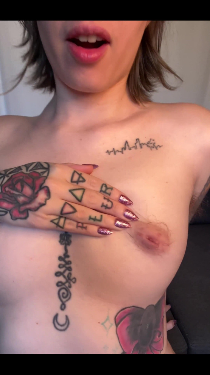 Pearlsage: Something for the Armpit and Hairy Nipple Lovers