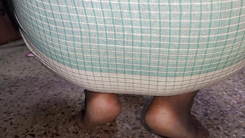 Indoor ally: Индийский паренек мастурбирует, пока дома один 13