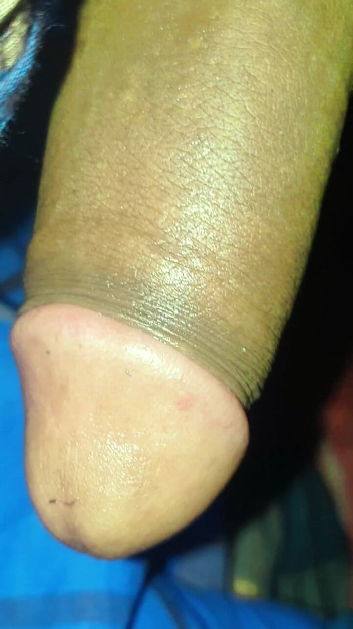 Xujjal: Deshi ragazzo caldo massaggia il suo pene in camera e...