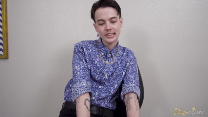 Transnificent: Gặp Ambrose!