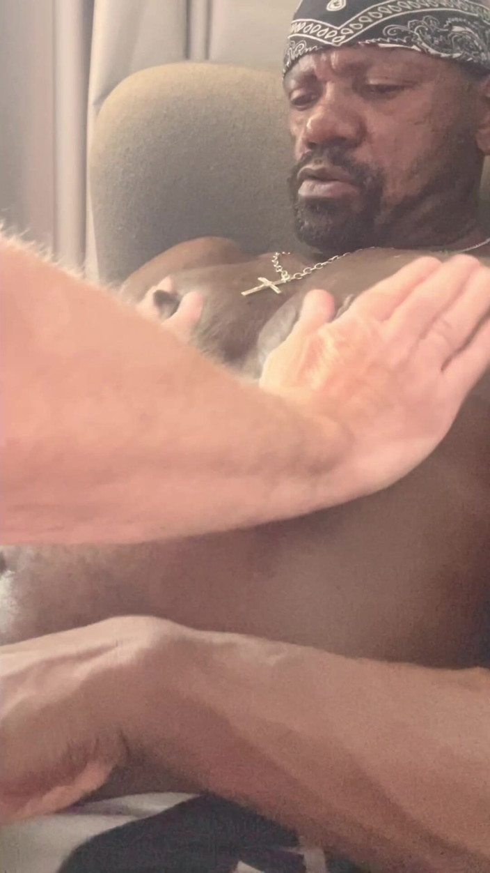 Black mature kinky muscle: bdsm antar ras